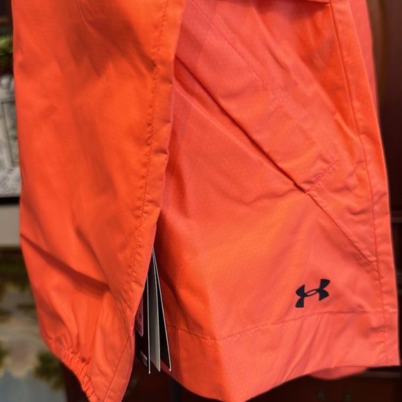 Under Armour NWT Orange Rain Jacket, full zip, with hood. Women’s Small - Picture 13 of 13